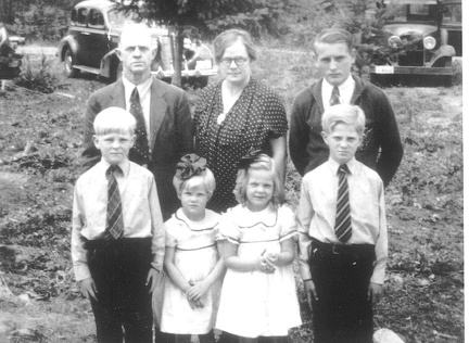 CAHobbs Family abt 1938-37