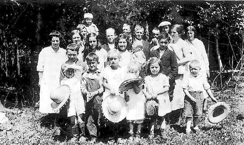 Fouth_of_July_bunch_on_our__Ruth_and_Carl_Hobbs__40_acres_10_miles_from_Sand_Point_Idaho_in_the_Tamarac_trees-1928-_3.jpg