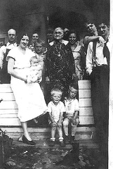 Grandma Hobbs and extended family-1932- 1