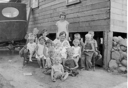 Grandmother Meyers and her Washington Grandchildren July 4 1934