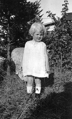 Leora Eileen Hobbs  2 Years old  July1936  6