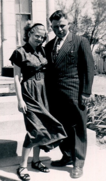 chas__and__leora_1950.jpg