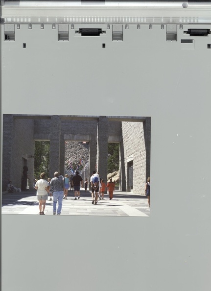 Mount_Rushmore_Entrance.jpg
