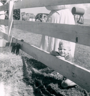 ralph  and  mother- looking at the cows-longmont co-jul 1958  Number 3